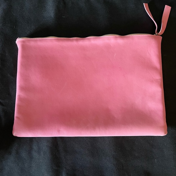 Oversized Clutch with Handle - Picture 3 of 7